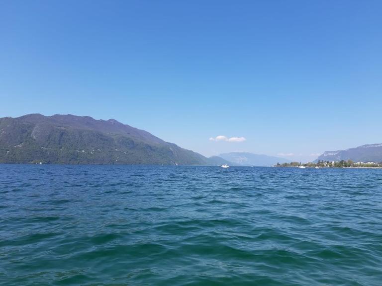 Le Lamartine, Vue Magnifique Face Au Lac Du Bourget Aix-les-Bains Exterior foto